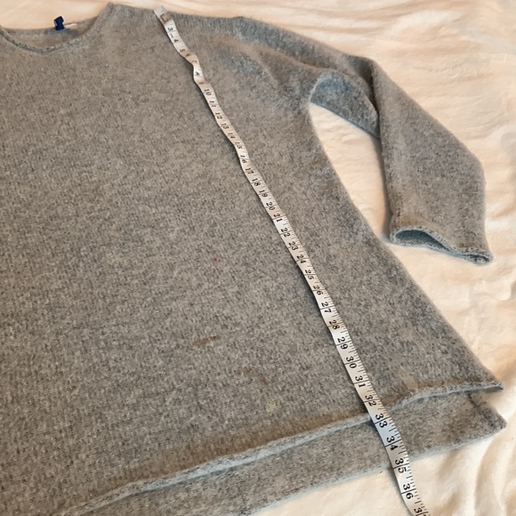 Men’s soft gray long sleeve sweater - Picture 4 of 7